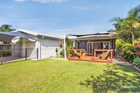 8 Cassia Ct, Palm Beach, QLD 4221