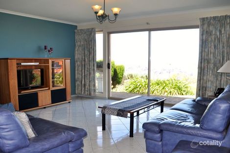 Property photo of 4 Millard Court Encounter Bay SA 5211