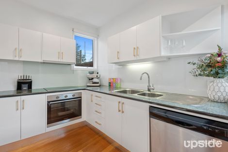 Property photo of 3/11 Austin Place West Melbourne VIC 3003
