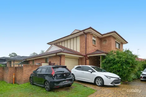 Property photo of 670 Smithfield Road Edensor Park NSW 2176