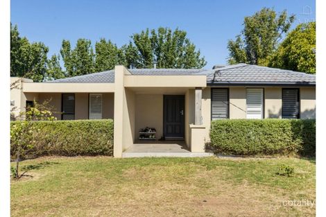 6 Ilex St, Lake Albert, NSW 2650