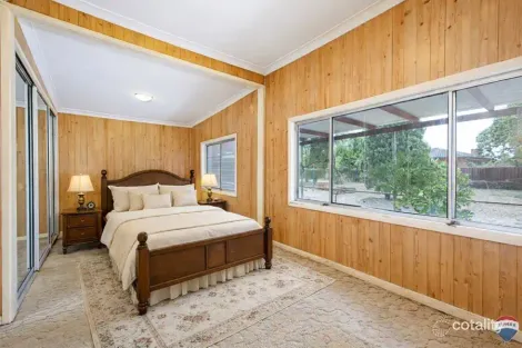 Property photo of 75 Sixth Road Berkshire Park NSW 2765