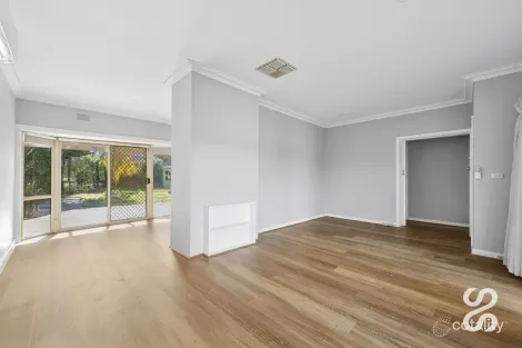 Property photo of 35 Harborne Street Macleod VIC 3085