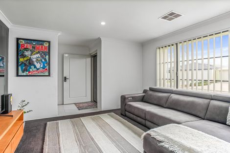 Property photo of 18 Haflinger Way Byford WA 6122