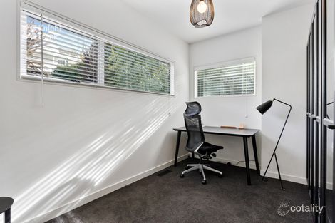 Property photo of 6 Mitah Crescent Sandy Bay TAS 7005