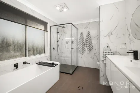 Property photo of 44 Iwan Place Beaumont Hills NSW 2155