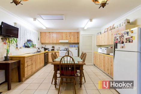 Property photo of 28 Highland Avenue Hampton Park VIC 3976