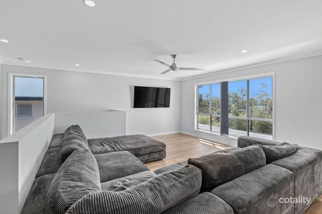 Property photo of 24 Magnetic Way Springfield Lakes QLD 4300