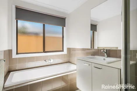 Property photo of 41 Patterson Drive Kyneton VIC 3444