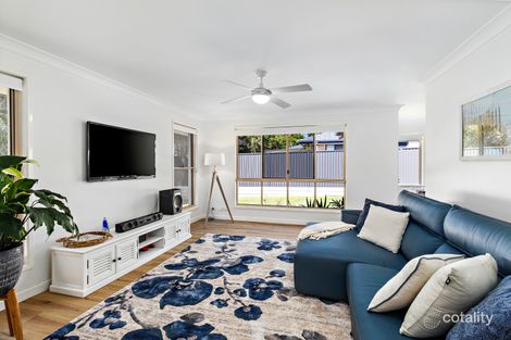 Property photo of 2 Seeana Lane Birkdale QLD 4159