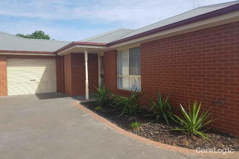 Property photo of 2/32-34 Charter Road East Sunbury VIC 3429
