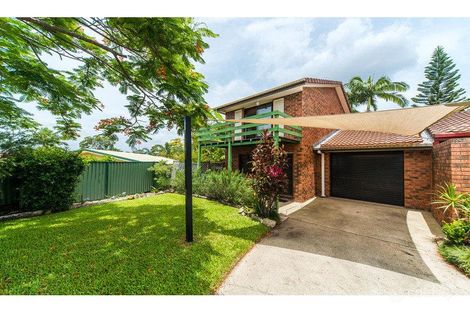 Property photo of 1/7 Vona Place Labrador QLD 4215