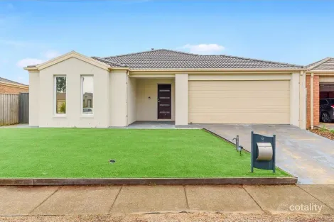 Property photo of 12 Gungurra Grove Wyndham Vale VIC 3024