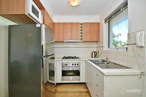 Property photo of 8/7 Crosbie Road Murrumbeena VIC 3163