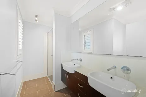 Property photo of 10 Bakewell Road Moorebank NSW 2170