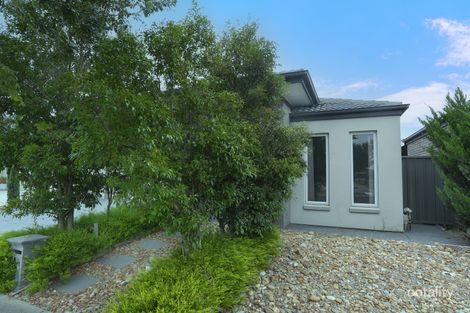 Property photo of 18 Elsey Crescent Tarneit VIC 3029