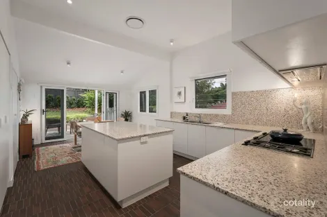 Property photo of 8 Ivy Street Indooroopilly QLD 4068