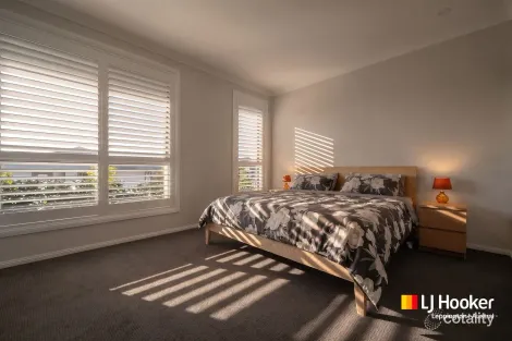 Property photo of 11 Shells Circuit Leppington NSW 2179