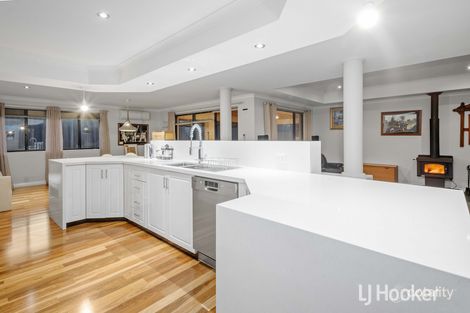 Property photo of 6 Poole Road Dalyellup WA 6230