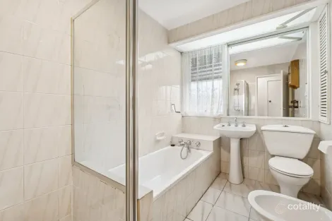 Property photo of 5 Warren Court Keilor East VIC 3033