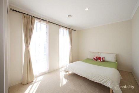 Property photo of 20 Banyalla Place Rowville VIC 3178