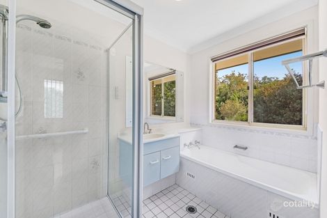 3 Hollydeen Cl, Narara, NSW 2250