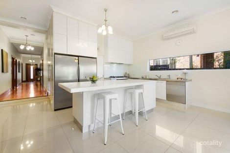 Property photo of 26 Euston Road Hughesdale VIC 3166