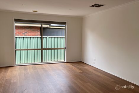 Property photo of 11 Kings Glen Craigieburn VIC 3064