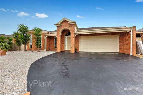 Property photo of 18 Cuthbert Drive Hillside VIC 3037