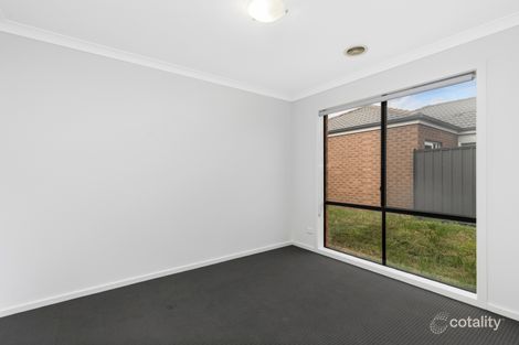 Property photo of 5 Dexter Grove Point Cook VIC 3030