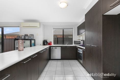 Property photo of 5 Dexter Grove Point Cook VIC 3030