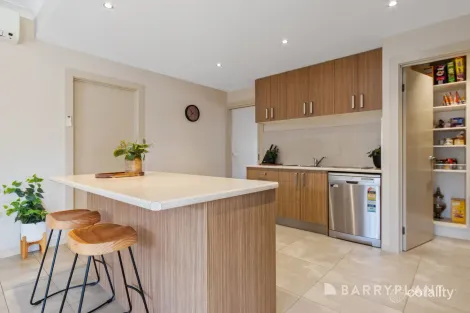 Property photo of 1/34 Devenish Road Boronia VIC 3155