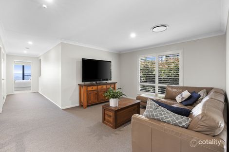 Property photo of 17 Piccadilly Court Mount Lofty QLD 4350