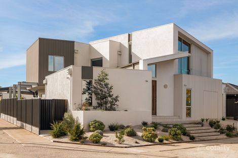 Property photo of 16 Trident Crescent Fraser Rise VIC 3336