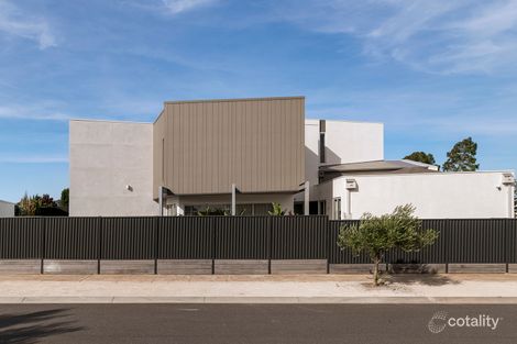 Property photo of 16 Trident Crescent Fraser Rise VIC 3336