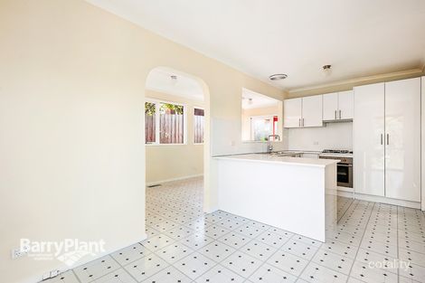Property photo of 2 Yuluma Court Frankston VIC 3199