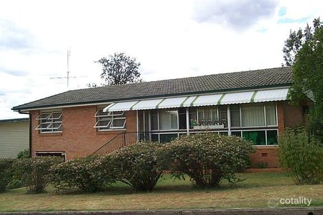 6 Lowe St, Gatton, QLD 4343