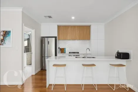 Property photo of 3B Windsor Place Kallaroo WA 6025