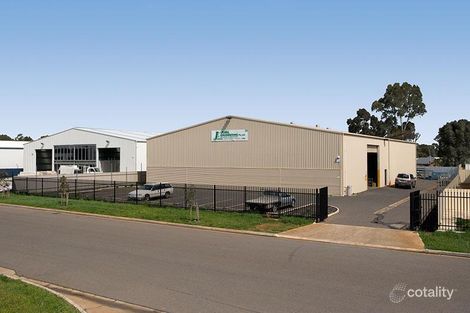 33 Playford Cres, Salisbury North, SA 5108