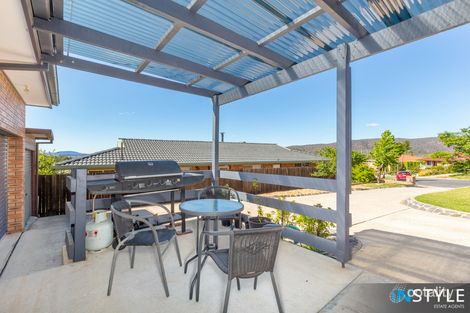 Property photo of 10 Webber Place Karabar NSW 2620