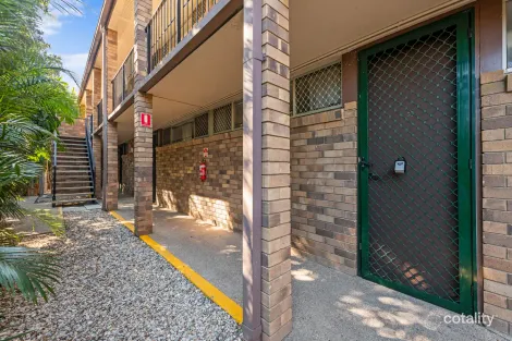 Property photo of 2/5 Westerham Street Taringa QLD 4068