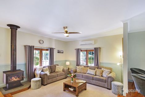 Property photo of 1 Peppermint Place Old Bar NSW 2430