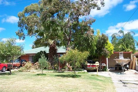 35 Pointer Way, Girrawheen, WA 6064