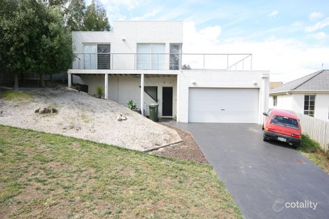 11 Harvell Ct, Highton, VIC 3216