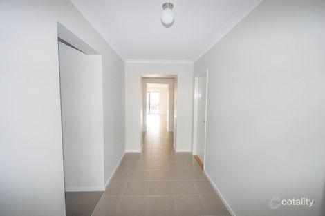 Property photo of 36 Flack Crescent Boorooma NSW 2650