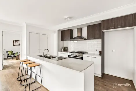 Property photo of 10 Valrose Road Charlemont VIC 3217