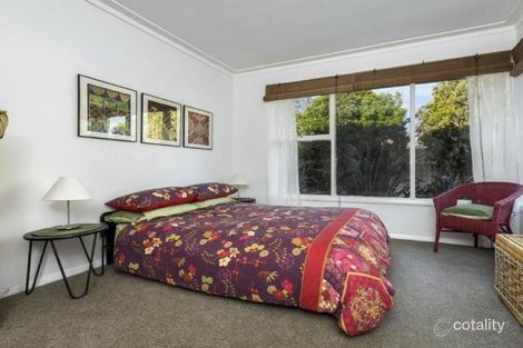 Property photo of 1 Harrow Close Belmont VIC 3216