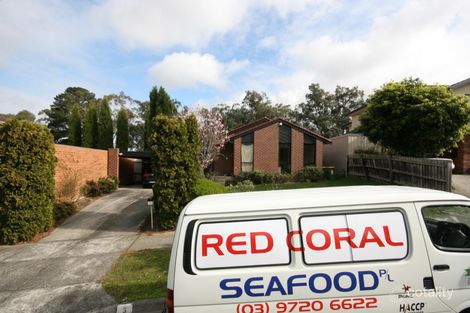 3 Huntingdon Dr, Wantirna South, VIC 3152