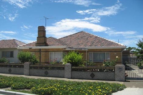 17 Dunbar Ave, Sunshine, VIC 3020