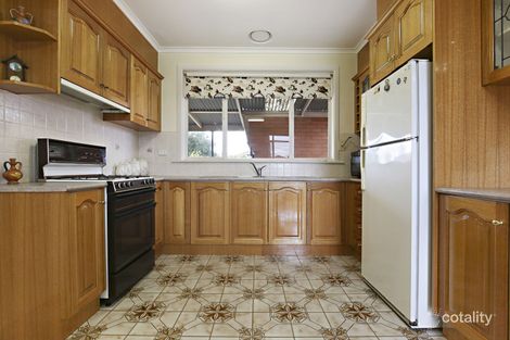 Property photo of 31 Lindenow Street Reservoir VIC 3073